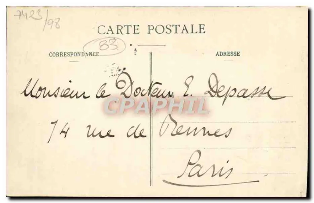 Saint-Raphaël — Algemene uitzicht genomen vanaf de zee — R. Pugliou - Achterkant