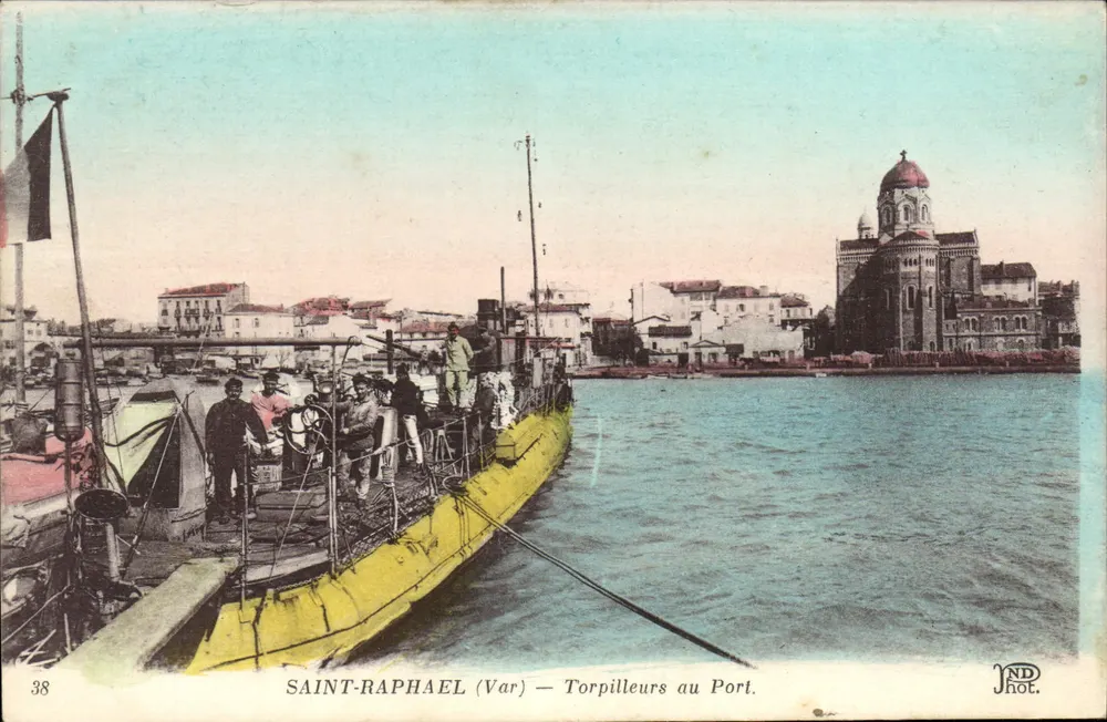Saint-Raphaël (Var) — Torpilleurs al Porto — JND Phot. - Recto