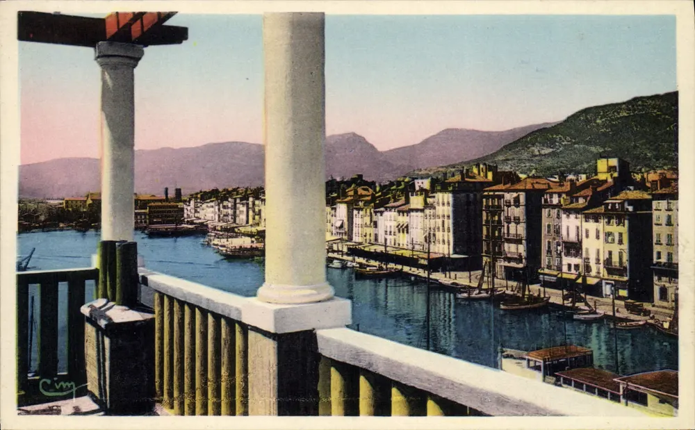 Toulon — Schöne Ansicht vom Quai — Verlag MP. MACON - Vorderseite