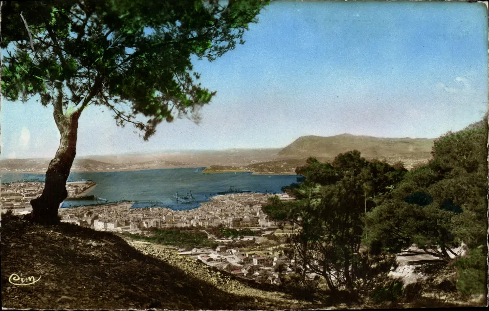 Vista panorâmica de TOULON (Var) — tirada na estrada do Faron — editor Eim - Frente