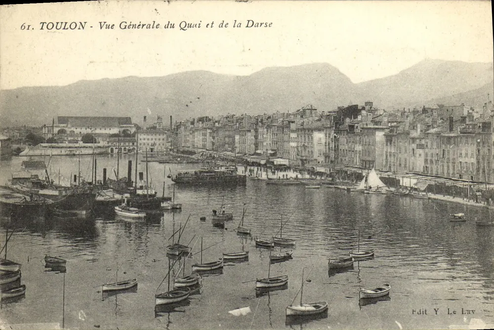 Toulon — Allgemeiner Blick auf den Kai und die Darse — Verlag Y. Le Lav - Vorderseite
