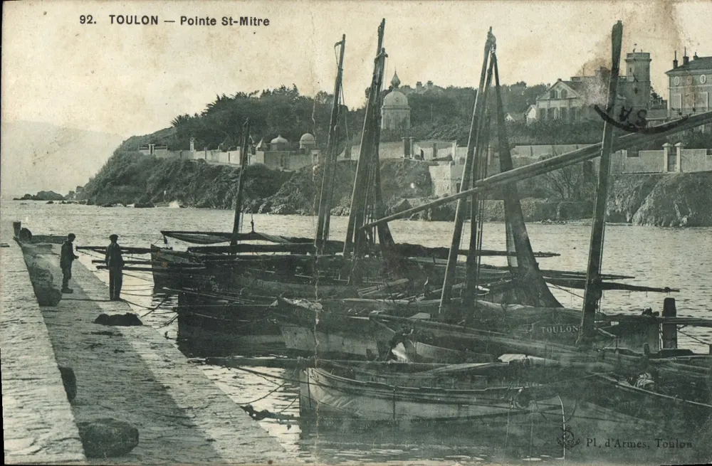 Toulon — Pointe St-Mitre — Pl. d'Armes, Toulon - Frente