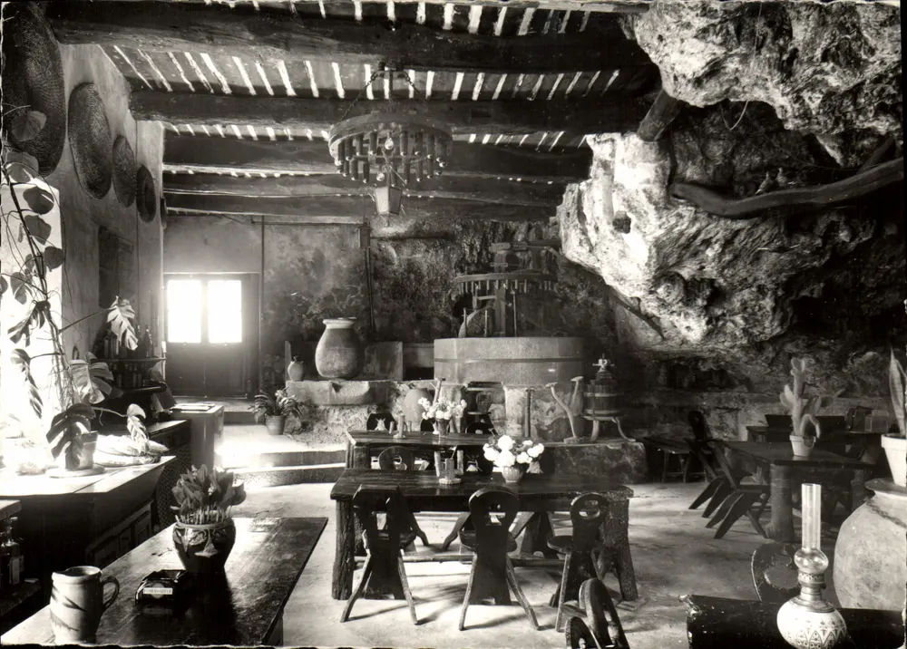 L'Auberge du Vieux-Moulin — Intérieur rustique avec moulins et rochers — C. Lambert, Paris - Vorderseite