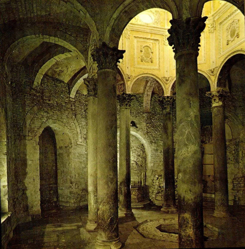 Kathedrale Saint-Sauveur — Baptisterium (5. Jahrhundert) — Société du Roy René, 2049 - Vorderseite