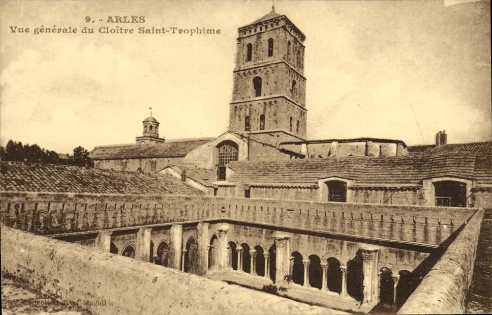 Arles — Algemene uitzicht van het Cloister Saint-Trophime — Collectie W. Magall, n°9 - Voorkant