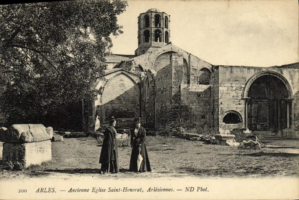 Arles — Alte Kirche Saint-Honorat — ND Pbot. - Vorderseite