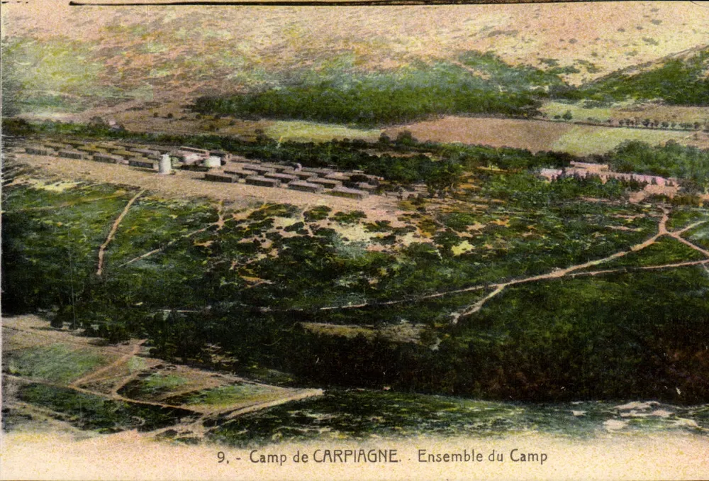 Camp de CARPIAGNE — Ensemble du Camp — Édition « La Cigogne », 9 bis Quai du Canal — Marseille - Frente
