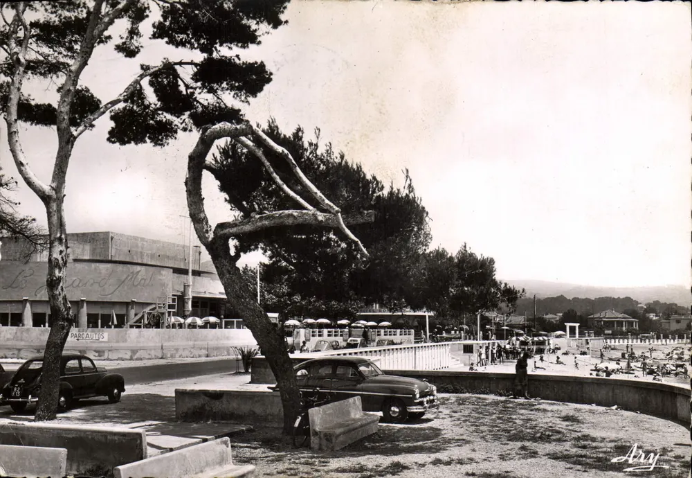 A Praia e o Casino — La Ciotat — editor A. Tardy - Frente