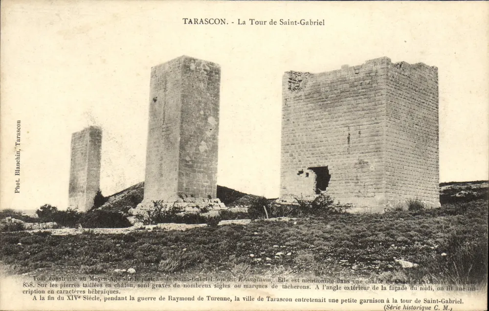 Tarascon - A Torre de São Gabriel — Série histórica C. M. — Fot. Blanchin, Tarascon - Frente