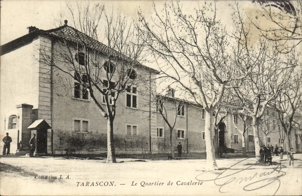 Tarascon — O Bairro da Cavalaria — Coleção L.A. - Frente