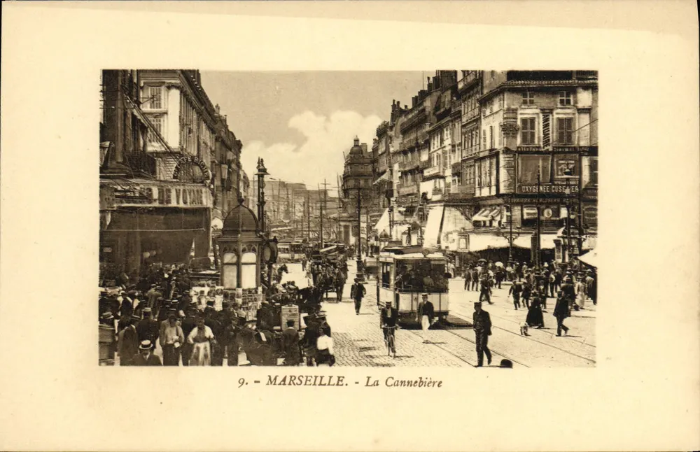 MARSEILLE - A Cannebière — vista animada com trem e lojas — Costa, Marseille, n°9 - Frente