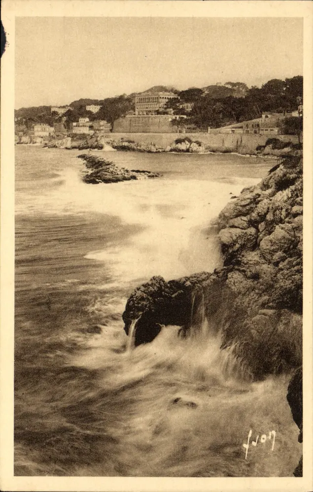 Marselha (Bocas do Ródano) — Efeito de onda na cornija — Les Éditions d'Art, Paris - Frente