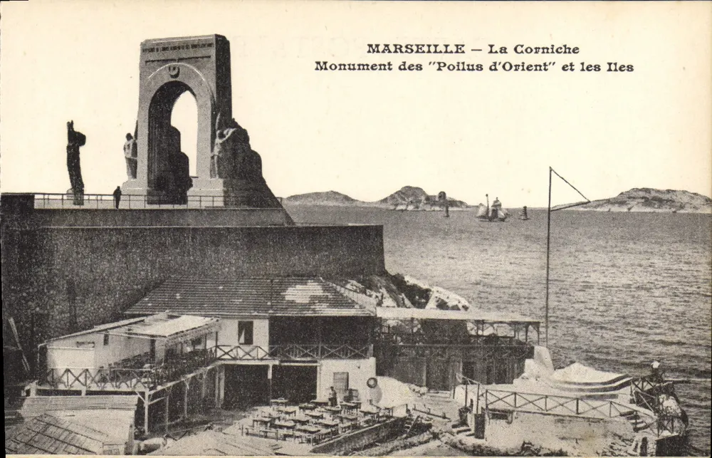 Marseille — Die Promenade — Denkmal der "Poilus d'Orient" und die Inseln - Vorderseite