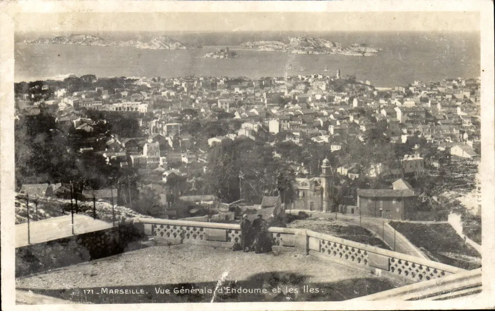 Marseille — Vue Générale d'Endoume et les Îles — Édition « La Cigogne » - Frente