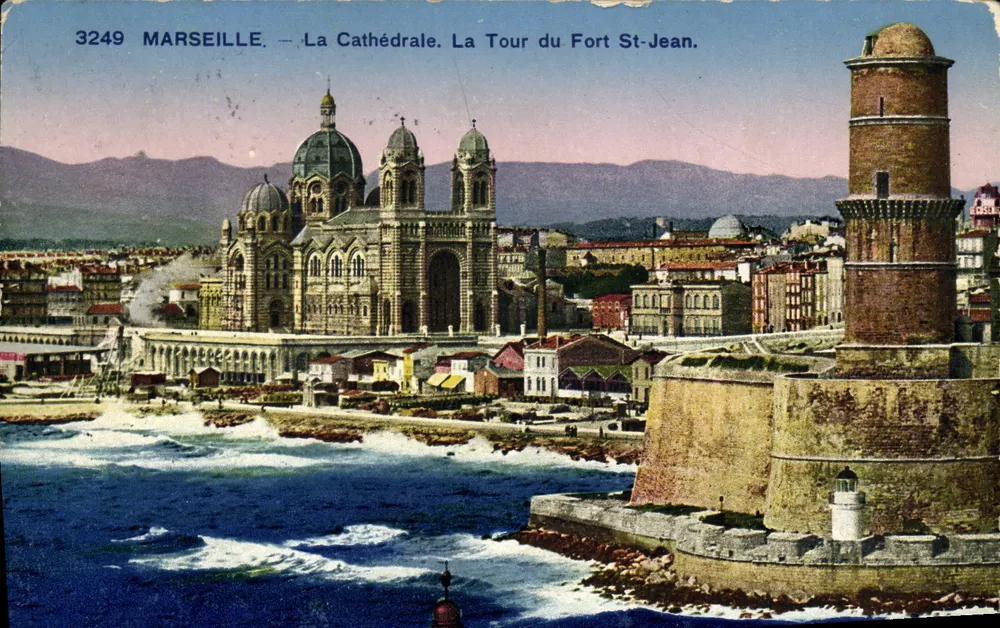 Marseille — Die Kathedrale. Die Turm des Fort St-Jean. — Verlag A.D.I.A. (G.-Roch) n° 3249 - Vorderseite