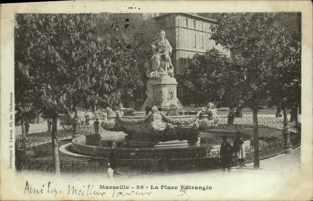 Marselha - 26 - A Praça Estrangin — Fototipia E. Lacour, 19, rua Thubaneau - Frente