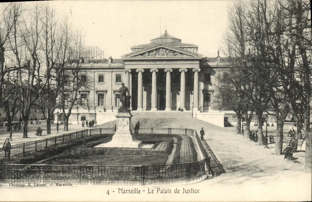 Marselha — O Palácio de Justiça — Phototyp. E. Lacour - Frente