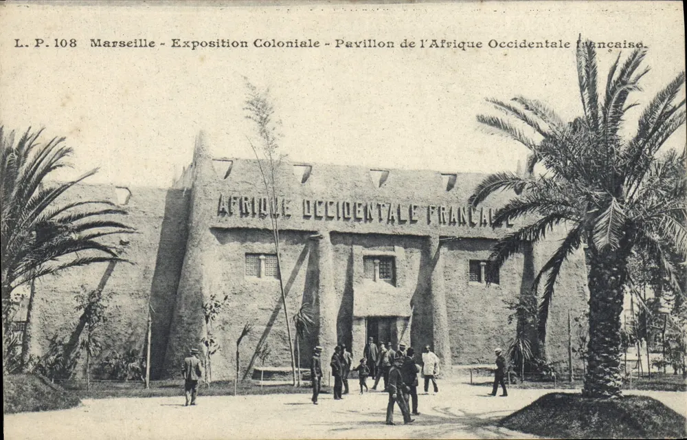 Marseille - Exposição Colonial - Pavilhão da África Ocidental Francesa — L.P. 108 - Frente