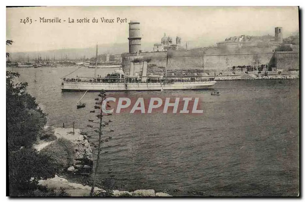 Marseille - La sortie du Vieux Port — Éditeur : Passager Marseille, n° 2483 - Recto