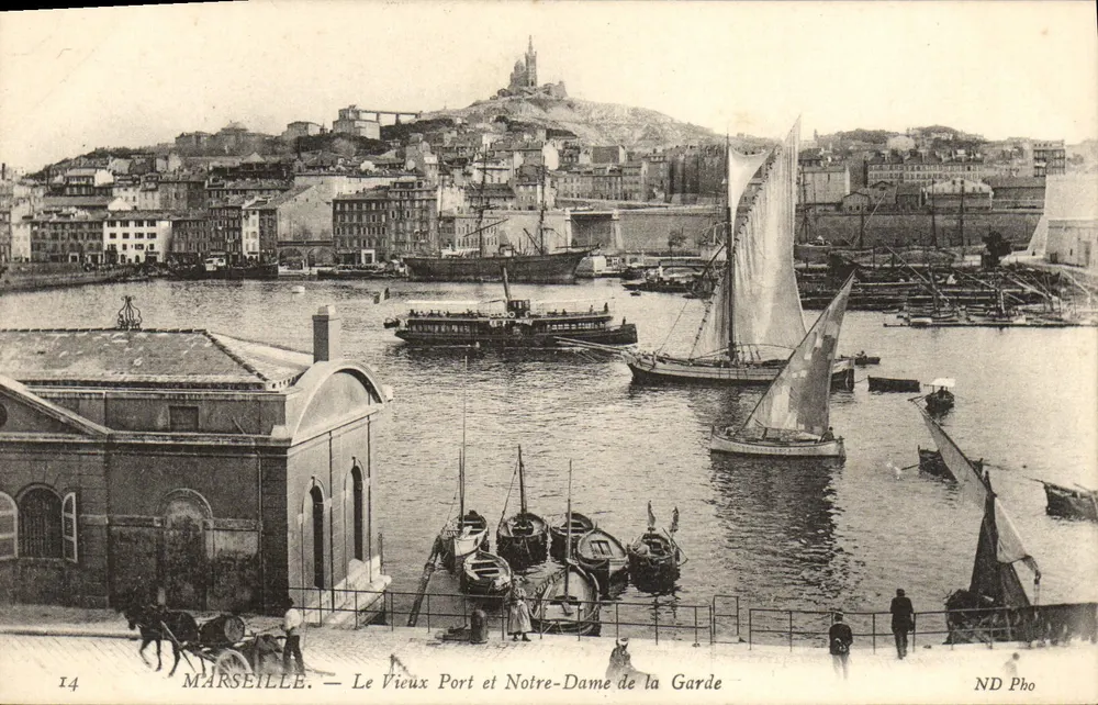 Marseille — Der alte Hafen und Notre-Dame de la Garde — ND Pho - Vorderseite