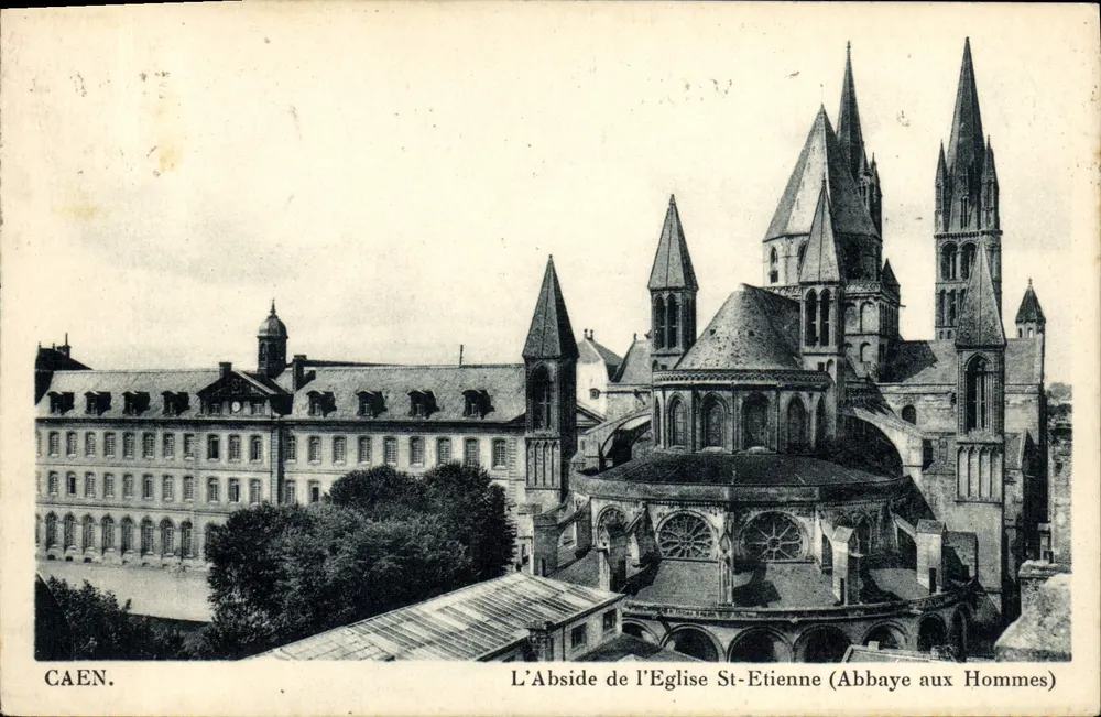 Caen — A Abside da Igreja de São Etienne (Abadia dos Homens) - Frente