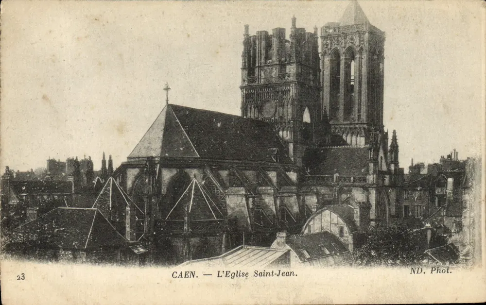 Caen — A Igreja de São João — ND. Phot. - Frente