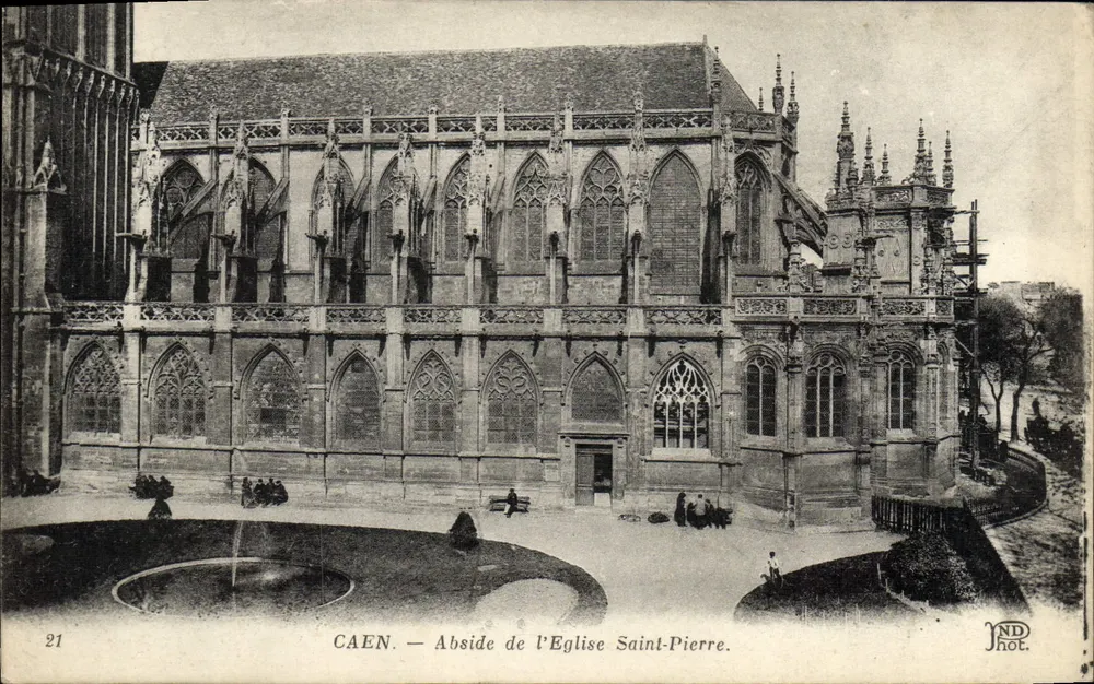 Caen — Abside da Igreja de São Pedro — NDHOT - Frente
