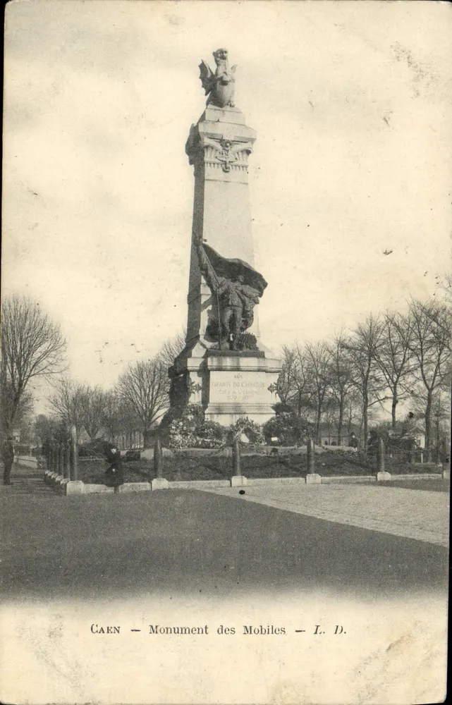 Caen — Monument dos Mobiles — L. D. - Frente