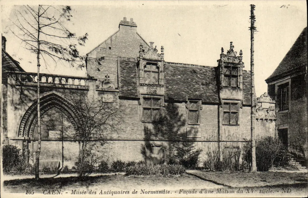 Caen - Museum der Normandischen Antiquitäten - Fassade eines Hauses aus dem 17. Jahrhundert - Vorderseite