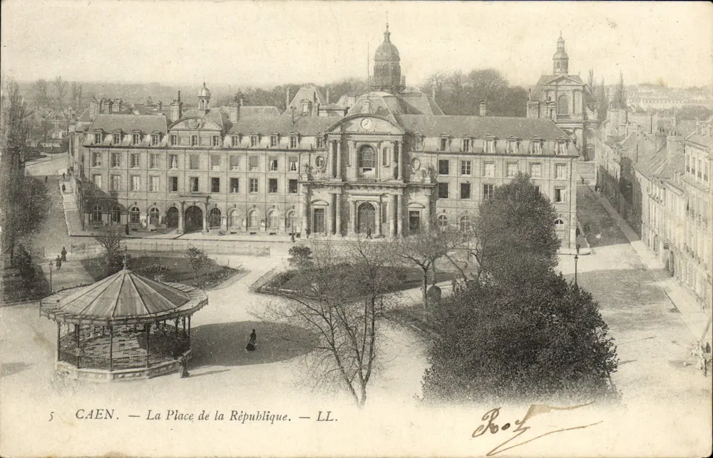 CAEN — A Praça da República — LL - Frente