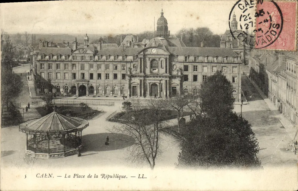Caen — La Place de la République — LL. - Voorkant