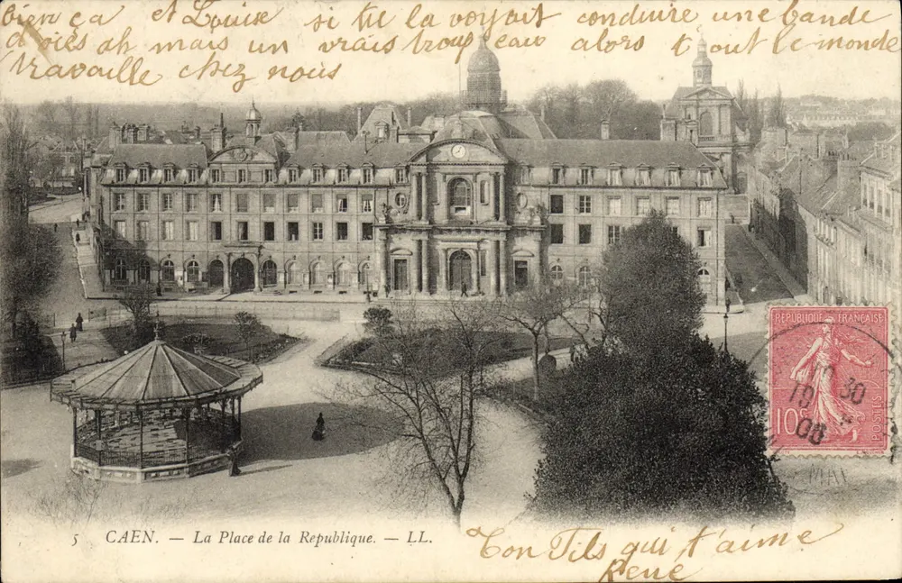 CAEN — A Praça da República — LL. - Frente