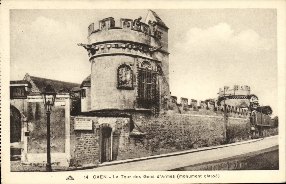 CAEN - A Torre dos Homens de Armas (monumento classificado) — editor A.B.L. n°14 - Frente