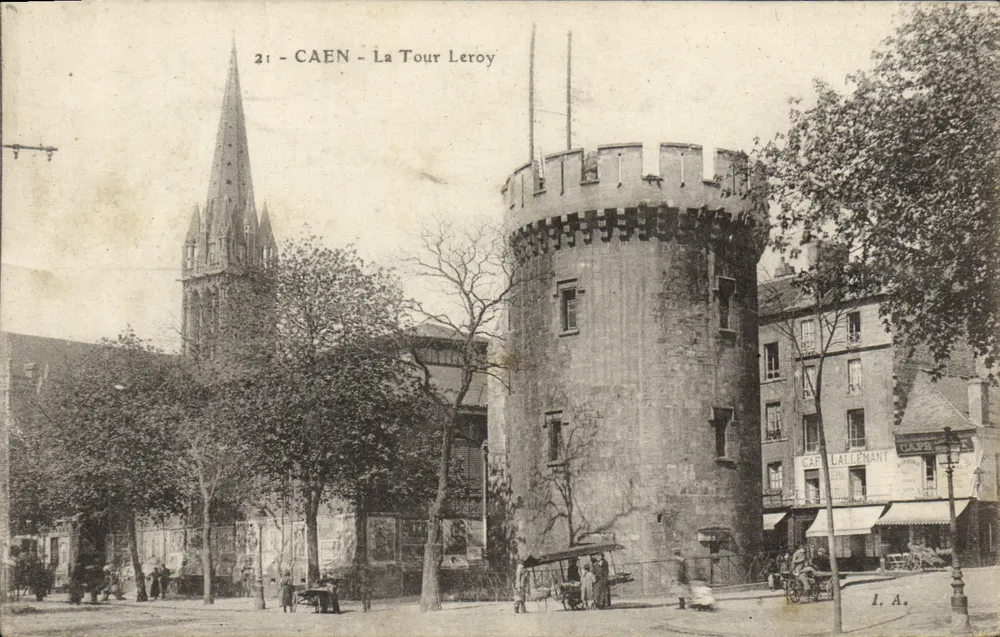 Caen - La Tour Leroy — Ansicht mit Kirche und Geschäftsstraße — Verleger L.A. - Vorderseite