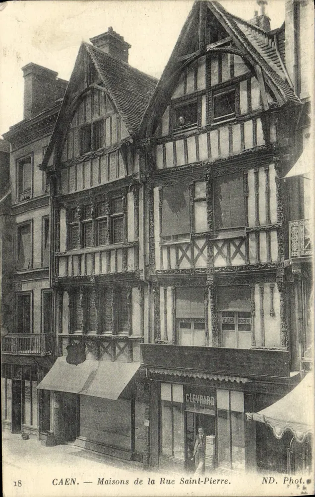 CAEN — Casas da Rue Saint-Pierre — ND. Fot. CLEVARD - Frente