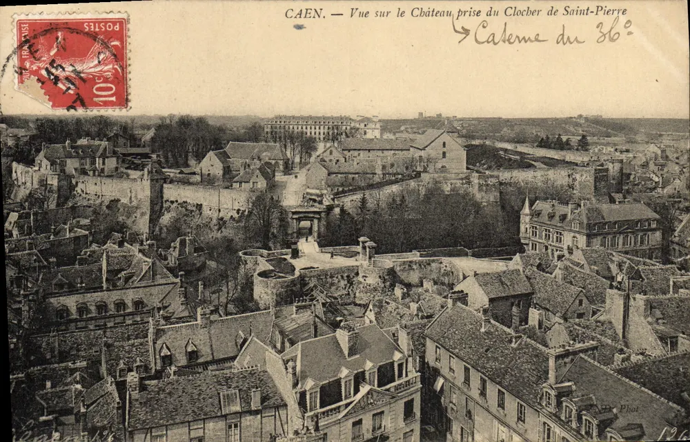 CAEN — Vue sur le Château prise du Clocher de Saint-Pierre — Dr. Phos - Recto