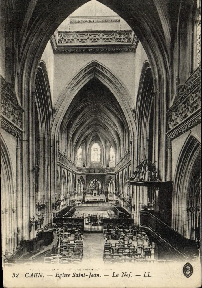 Caen — Igreja de São João — A Nave — LL. — N° 32 - Frente