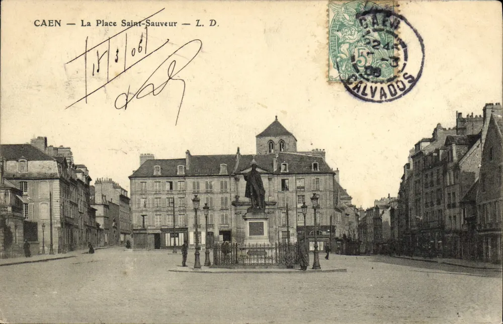CAEN — La Place Saint-Sauveur — L. D. - Frente