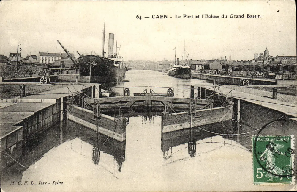 CAEN - Der Hafen und der Schleusen des Grand Bassin — M. C. F. L., Issy - Seine, n°64 - Vorderseite
