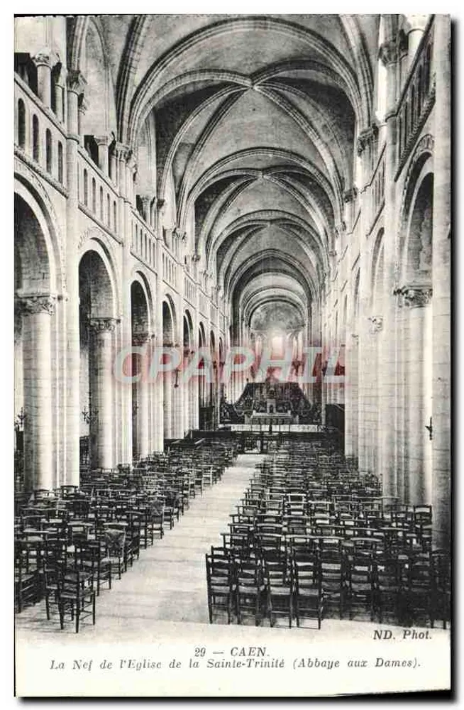 Die Nave der Kirche der Heiligen Dreifaltigkeit (Abtei der Damen) — Caen — ND. Fotografie - Vorderseite
