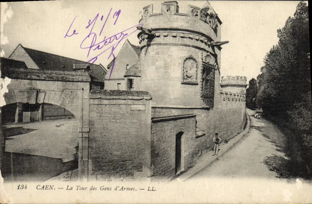 CAEN — A Torre dos Homens de Armas — LL. — n° 134 - Frente