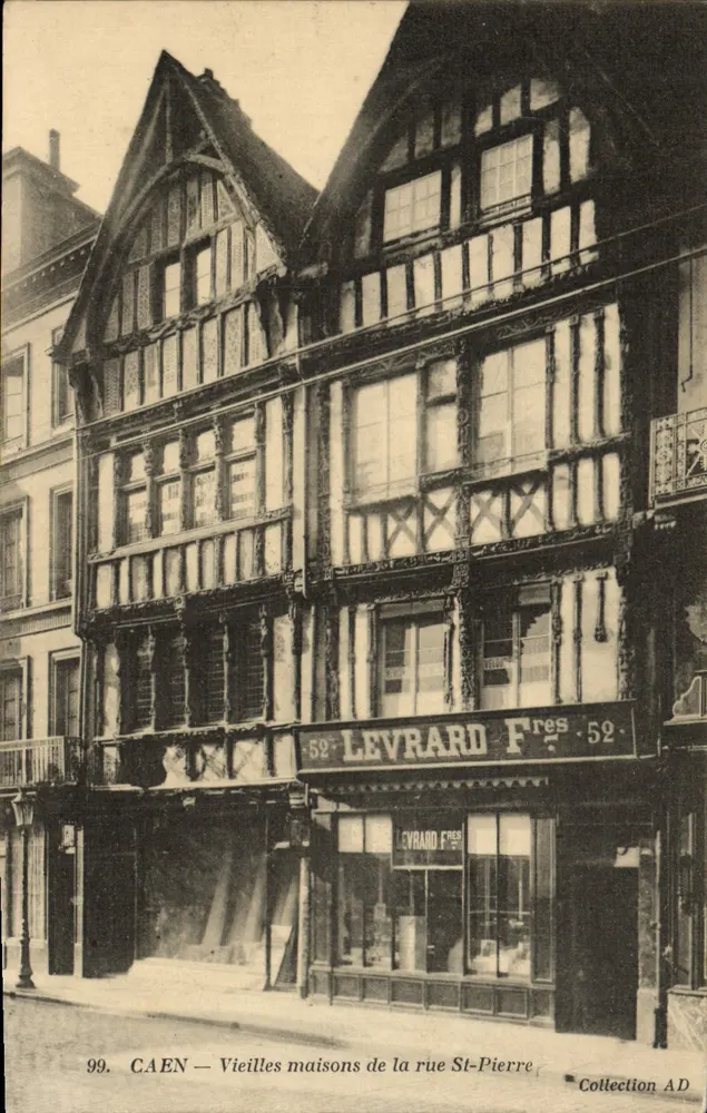 CAEN — Alte Häuser in der St-Pierre-Straße — Levrad Frères - Vorderseite