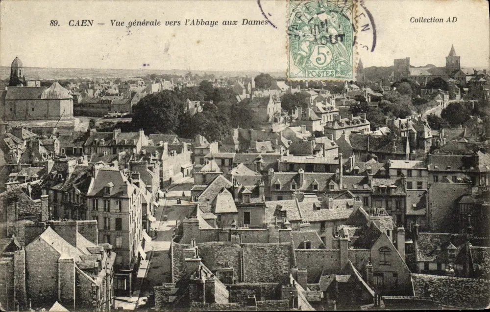 CAEN — Vista geral em direção à Abadia das Damas — Coleção AD - Frente
