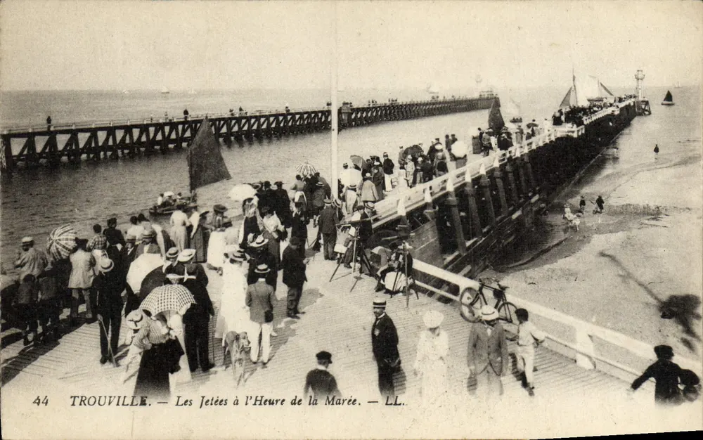 Trouville — As Pontas na Hora da Maré — LL. — n°44 - Frente