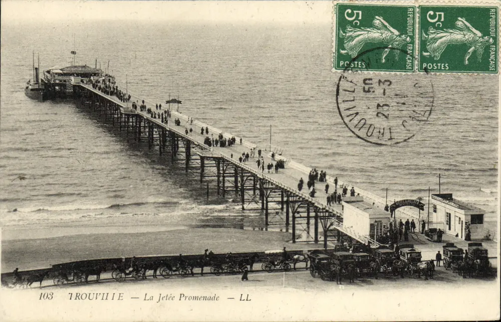 Trouville — A Ponte Promenade — LL - Frente