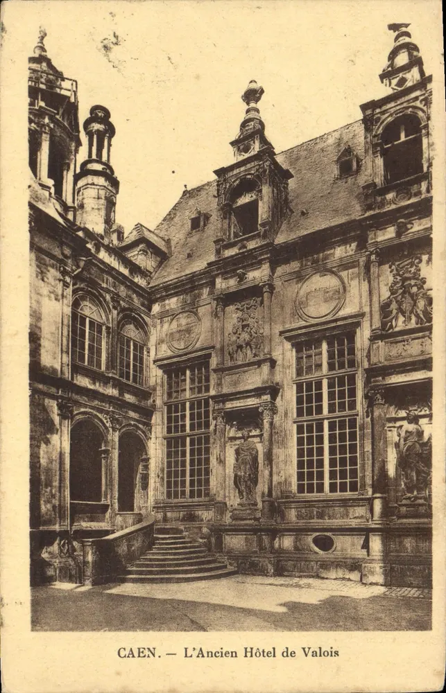 CAEN — L'Antico Palazzo di Valois — Editore non identificato, n° di serie 53 - Recto