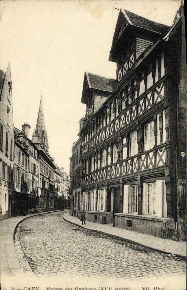 Caen — Casa dos Quatrans (século XVI) — ND Phot - Frente