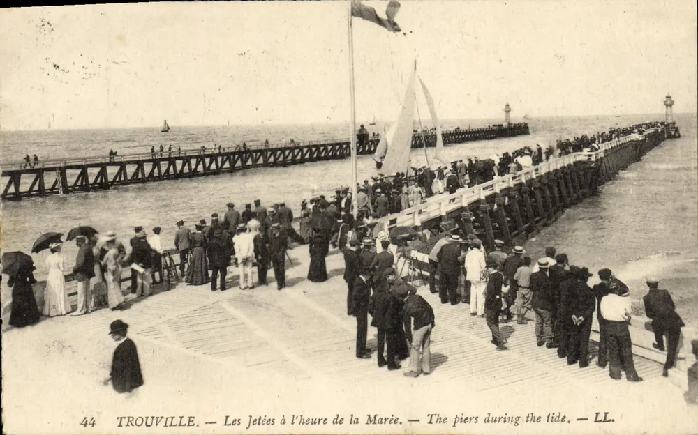 Trouville — Die Piers zur Gezeitenzeit — LL. Nr. 44 - Vorderseite