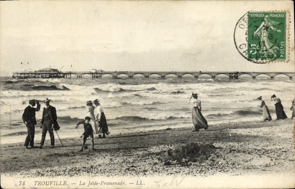 Trouville — A Ponte-Promenade — LL. — GalW - Frente