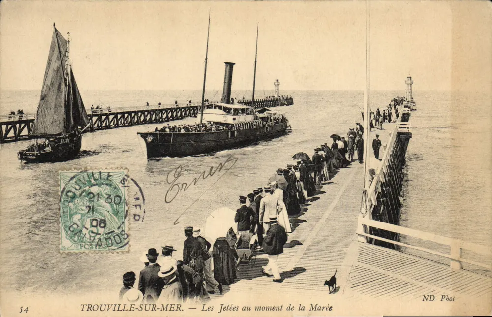 TROUVILLE-SUR-MER — Die Piers zum Zeitpunkt der Flut — ND Phot - Vorderseite